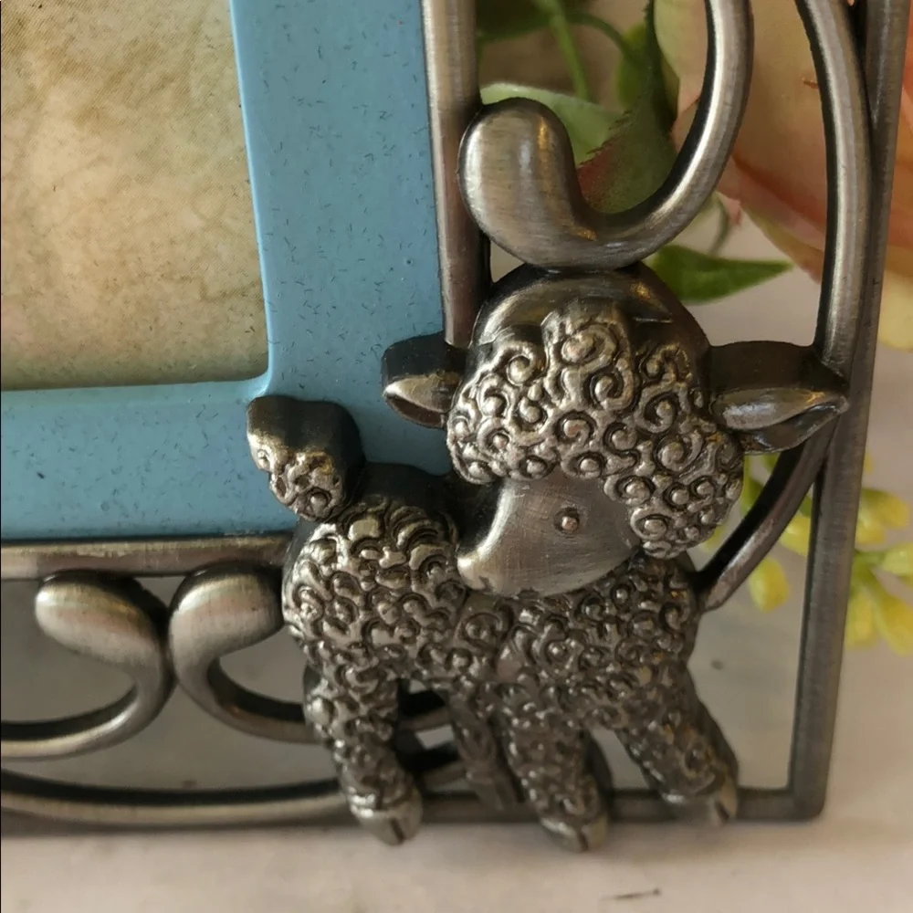 Heirloom Silver Photo Frame - Picture 3 of 7